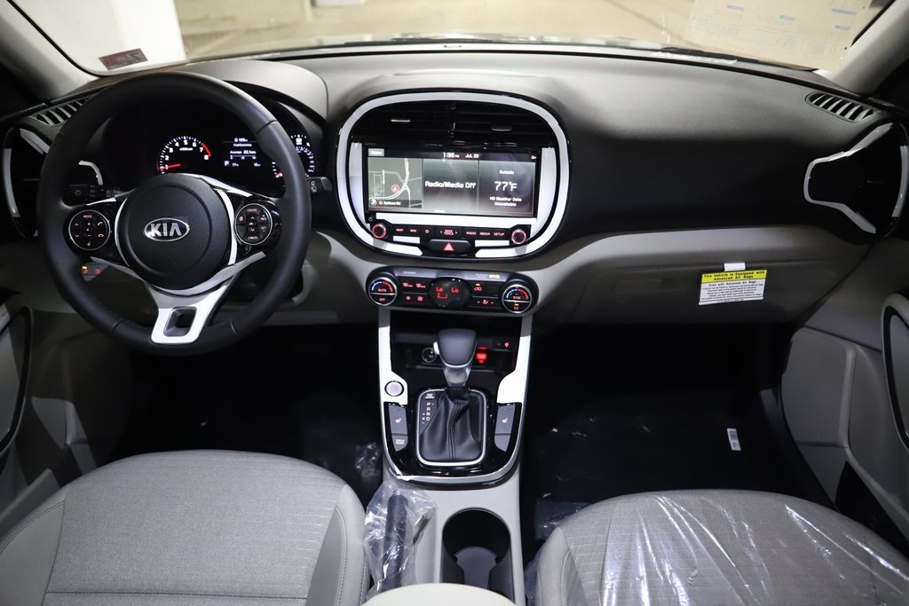 New 2021 Kia Soul EX With Navigation