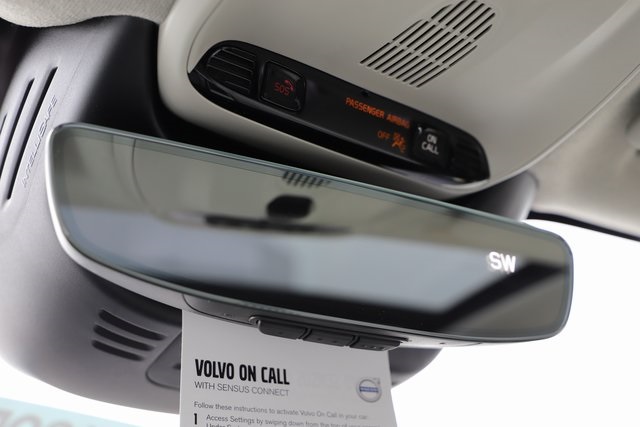 volvo xc40 rear view mirror