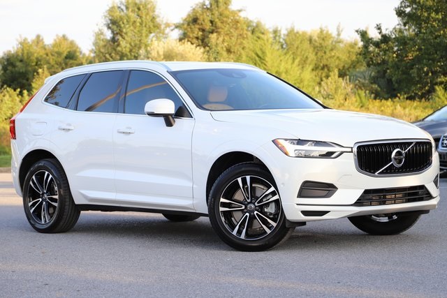 Certified Pre-Owned 2018 Volvo XC60 T6 Momentum AWD